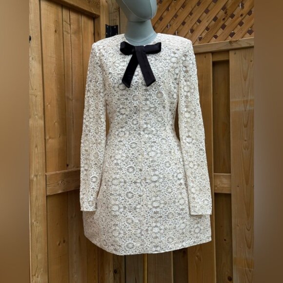 🆕 BRONX & BANCO 🧿 NWOT Courtney Long Sleeve White Lace Mini Dress, Sz L US 8 - Picture 2 of 15